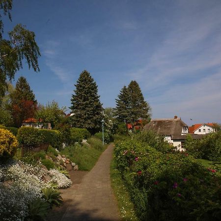 Ferienhaus Suedblick Am Yachthafen Breege Exterior foto